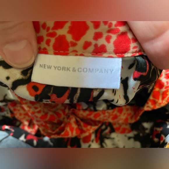 New York & Company Black and White Tie Front Blouse - Picture 5 of 5